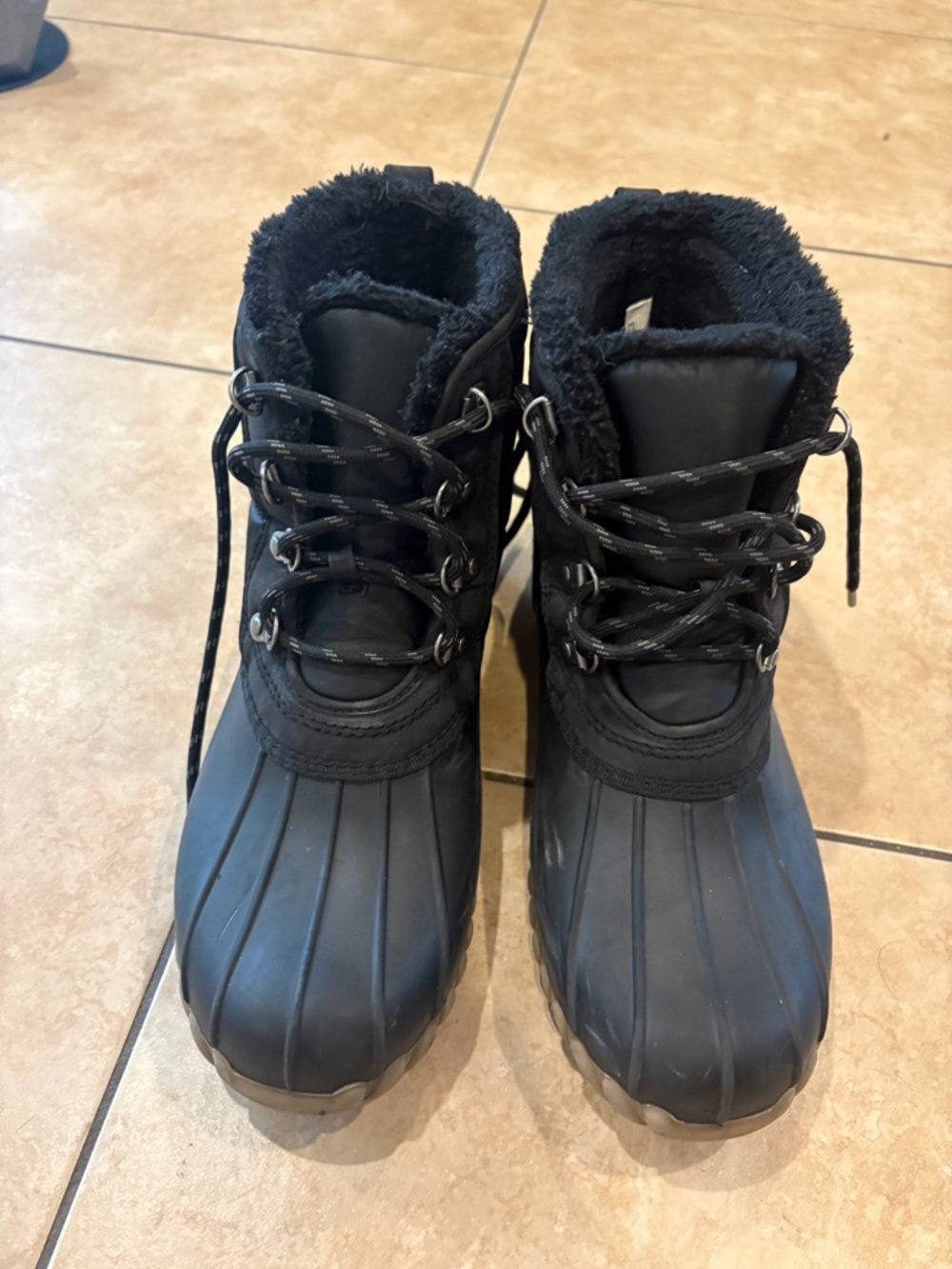 Black Fleece-Lined Winter Boots